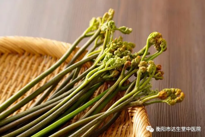 衡阳市达生堂：注意啦！这个季节有3种野菜被堪称“致癌大户”