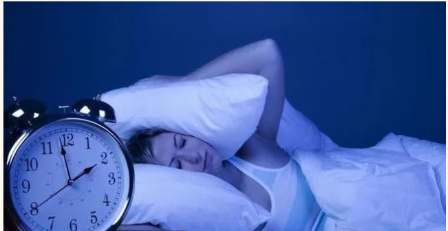 深圳中九堂国医馆：失眠的原因是什么？睡前做好2件事，入睡更轻松